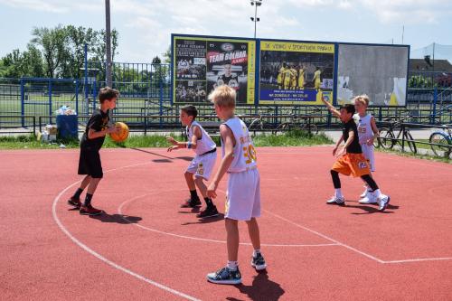 Košarkarski turnir trojk 8. 6. 2019